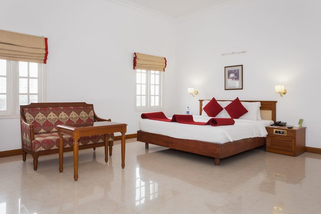 The Avenue Center Hotel Kochi Exterior photo