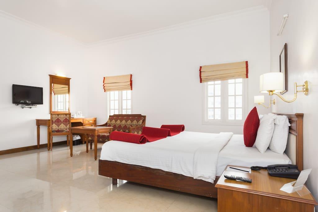 The Avenue Center Hotel Kochi Exterior photo