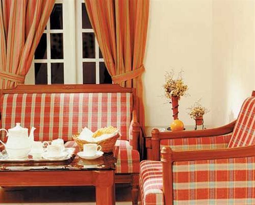 The Avenue Center Hotel Kochi Exterior photo